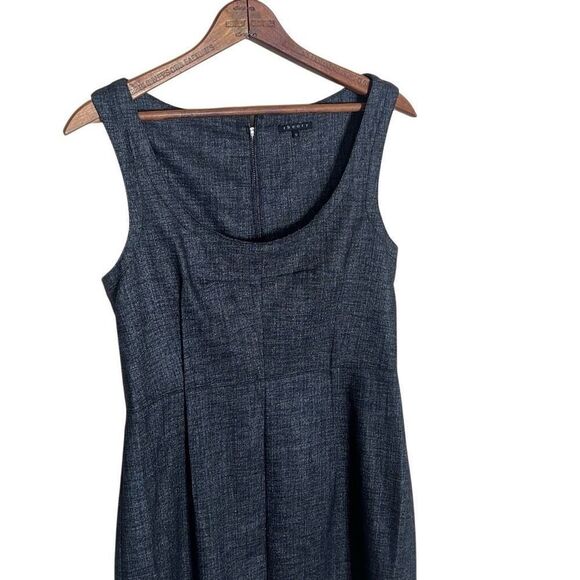 Theory Scoop Neck Sleeveless Knee Length Dress - Picture 2 of 8